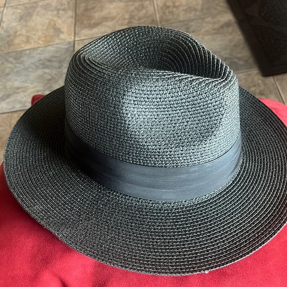 Black Panama hat - Picture 1 of 3
